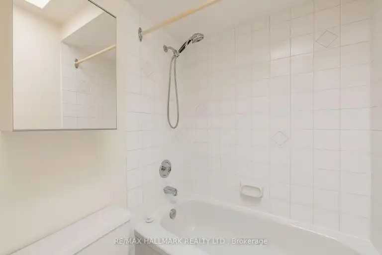 6 Empire Ave - Photo 2 of 23