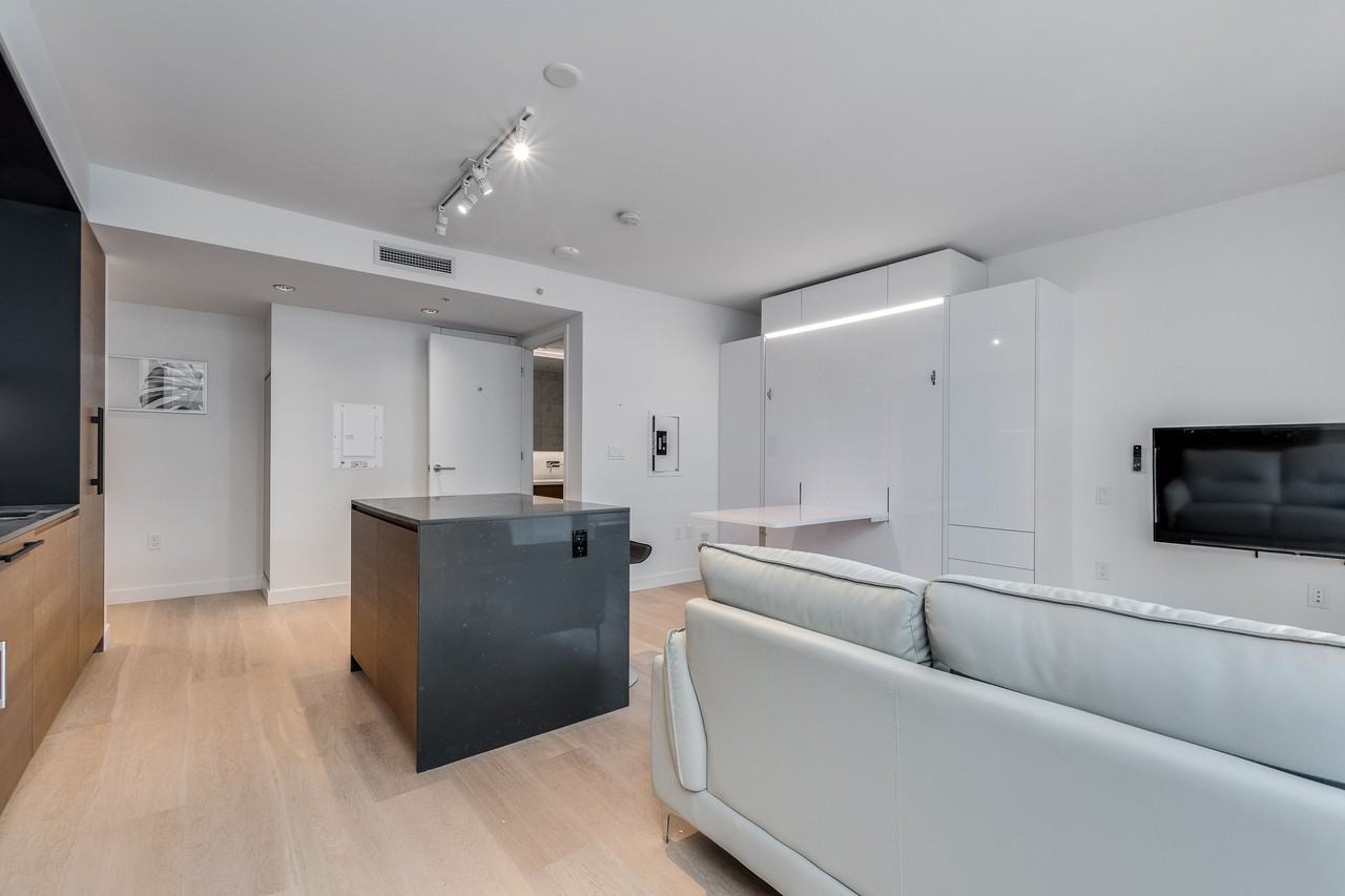 1289 Hornby Street #1503 - Photo 6 of 18