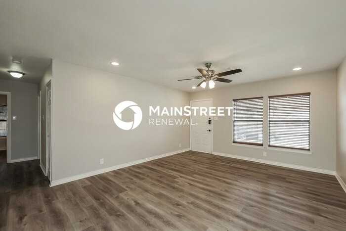 6606 Gallery Oak St - Photo 3 of 16