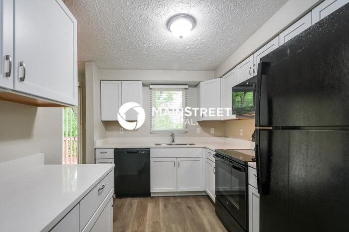 4441 Dunsany Ct - Photo 4 of 17