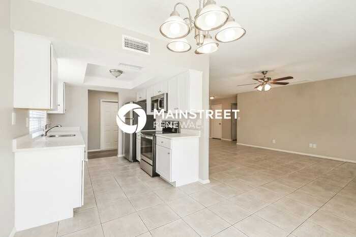 7007 W Pasadena Ave - Photo 7 of 16