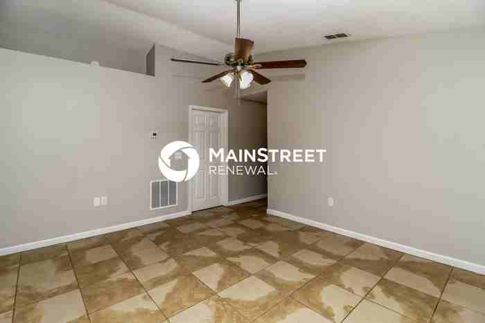 181 Dovetail Ct - Photo 3 of 16