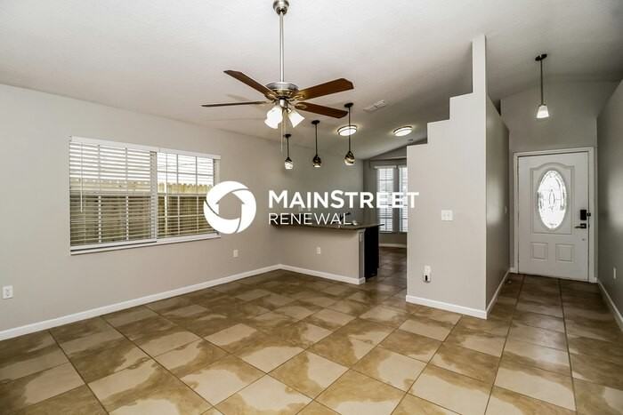 181 Dovetail Ct - Photo 4 of 16