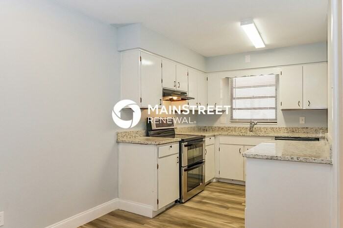 1455 James Ave - Photo 5 of 16