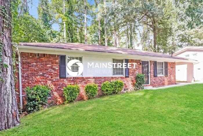 3908 Bonnie Ln Se - Photo 3 of 19