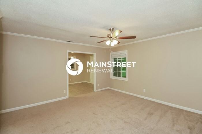 3908 Bonnie Ln Se - Photo 5 of 19