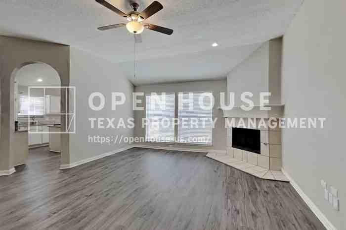 7907 Nighthawk Trl - Photo 4 of 20