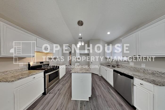 7907 Nighthawk Trl - Photo 5 of 20