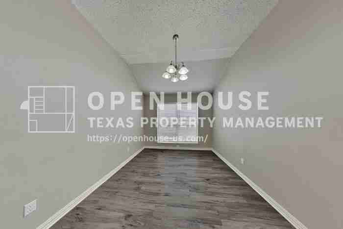 7907 Nighthawk Trl - Photo 6 of 20