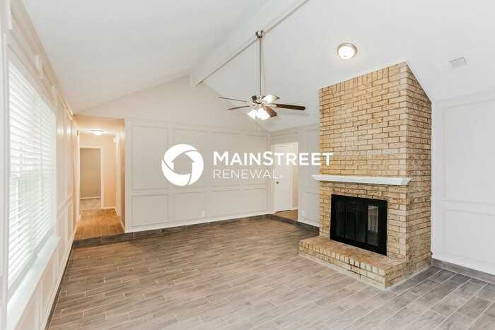 4609 Ringold Dr - Photo 3 of 16