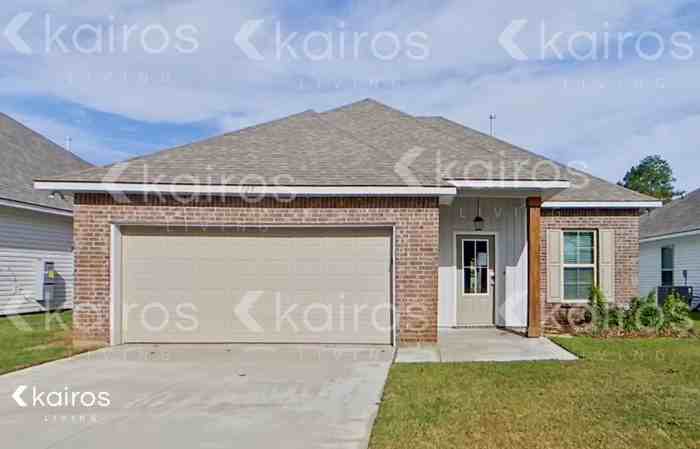 105 Salvat Dr