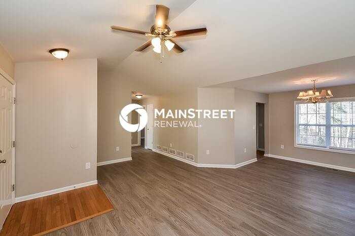 9625 Brook Haven Ct - Photo 3 of 15