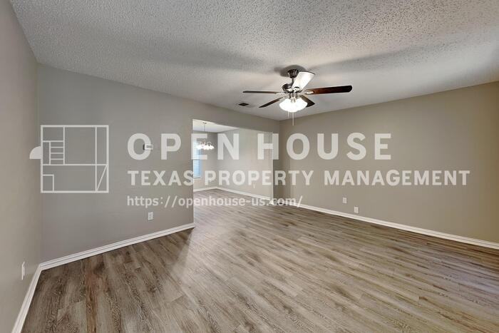 1504 Homestead St - Photo 6 of 23