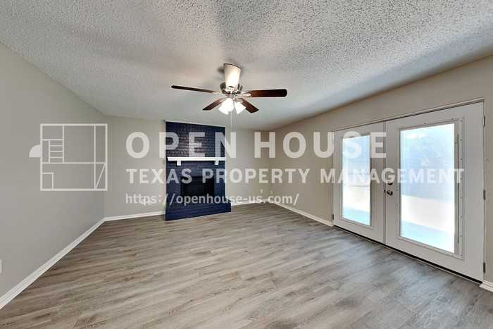 1504 Homestead St - Photo 7 of 23