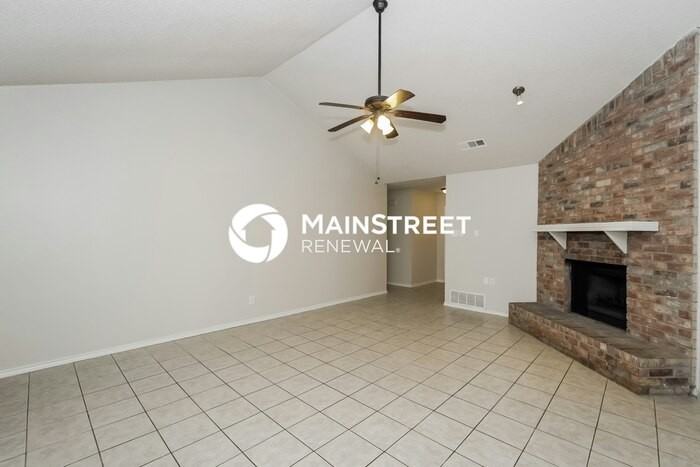 1072 Westcliff Ave - Photo 5 of 16