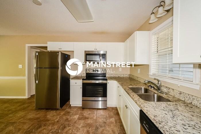 698 Derek Pl - Photo 7 of 16