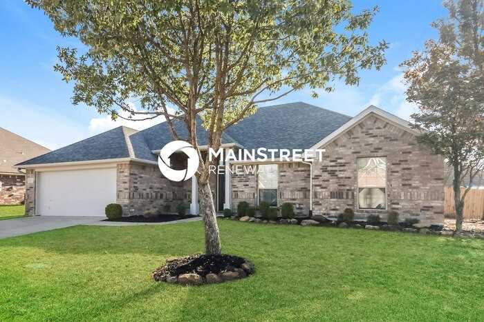 107 Haymeadow Dr - Photo 2 of 16