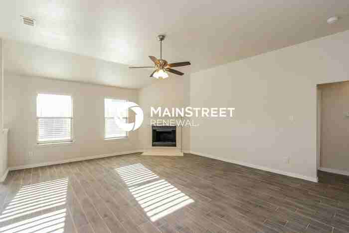 107 Haymeadow Dr - Photo 3 of 16