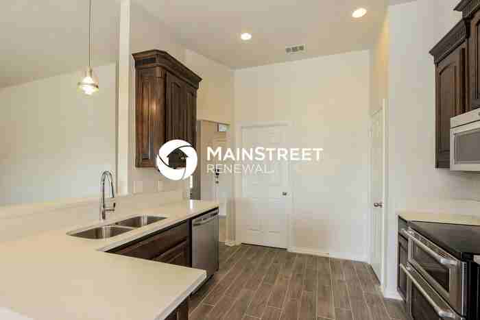 107 Haymeadow Dr - Photo 7 of 16