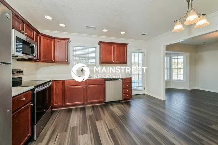 6811 Highbank Ln - Photo 7 of 17