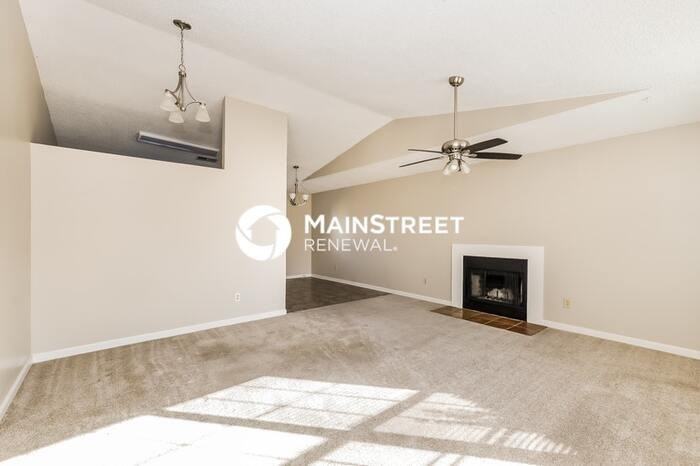 1104 Atterbury Cir S - Photo 2 of 16