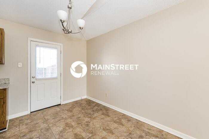 1104 Atterbury Cir S - Photo 4 of 16