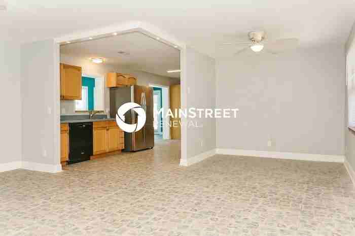 165 Tiki Dr - Photo 3 of 16