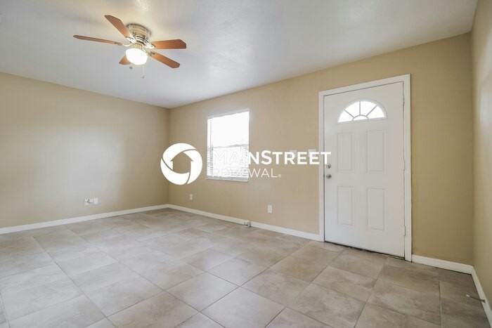 5960 Homestead Ave - Photo 3 of 16