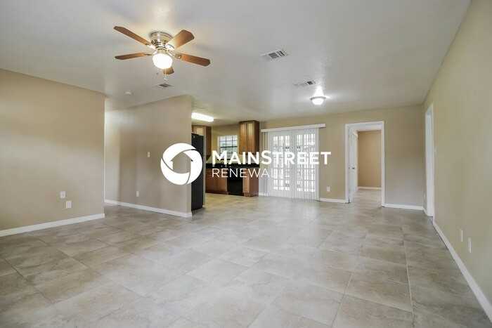 5960 Homestead Ave - Photo 4 of 16