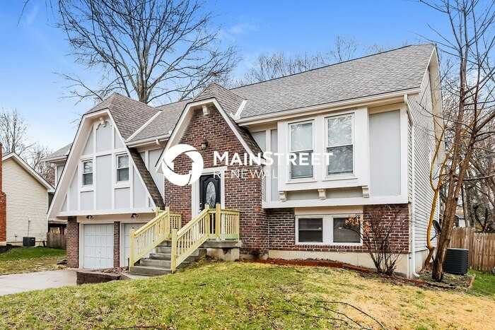 14835 S Locust St - Photo 4 of 17