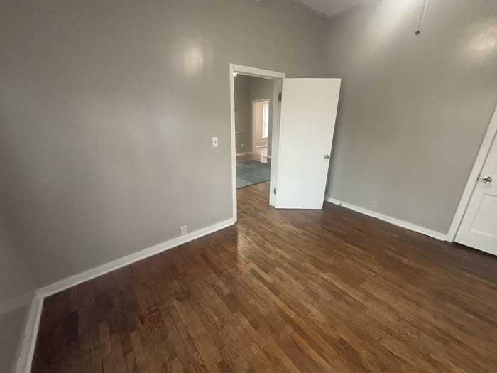 1115 N Carlos St - Photo 5 of 17