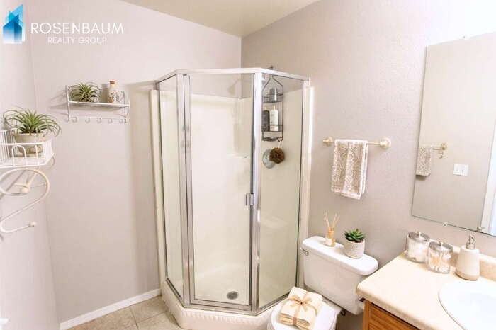 8281 W Sandy Ln #3 - Photo 5 of 7