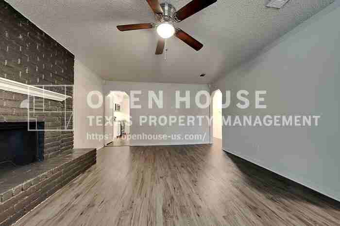 5317 Windy Meadow Dr - Photo 4 of 18