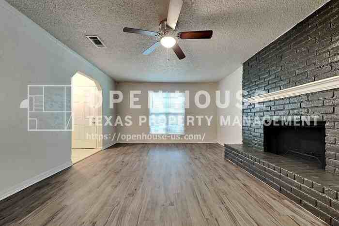 5317 Windy Meadow Dr - Photo 5 of 18