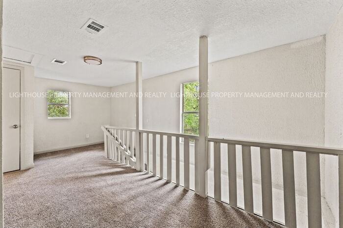 1417 W 31st St - Photo 7 of 16