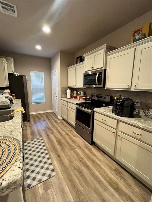 2817 Papa Bear Dr - Photo 2 of 13