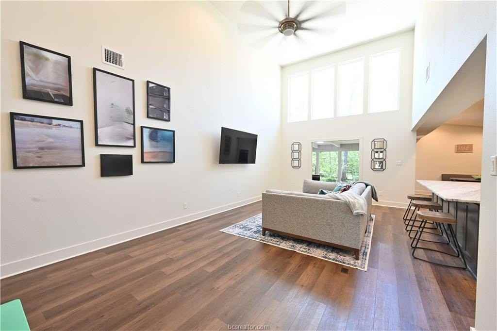 18 Forest Dr - Photo 3 of 21