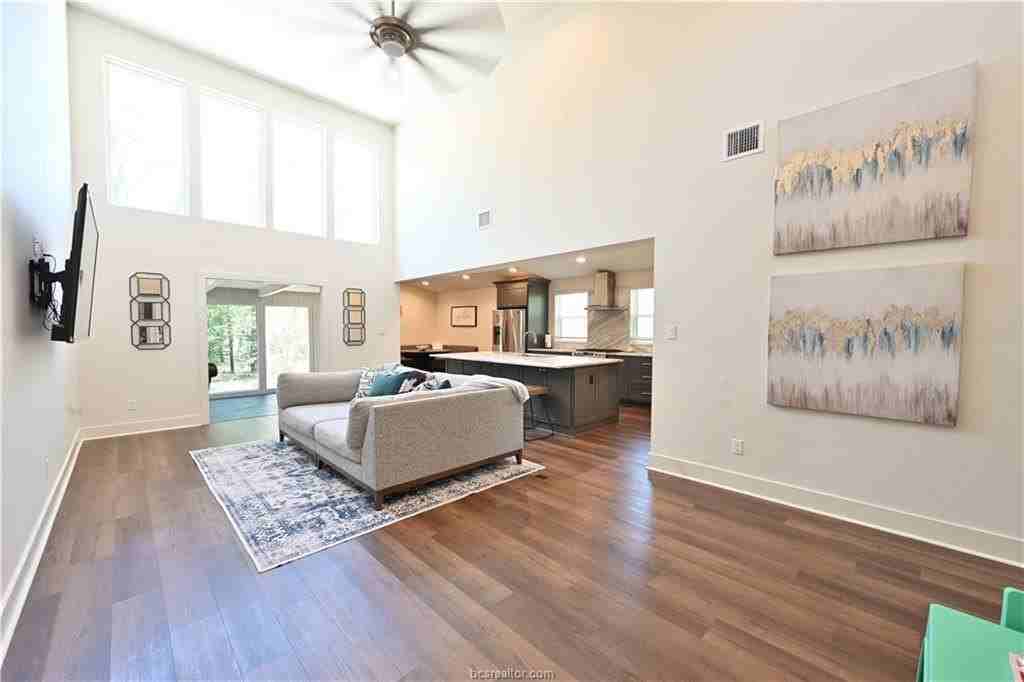 18 Forest Dr - Photo 5 of 21