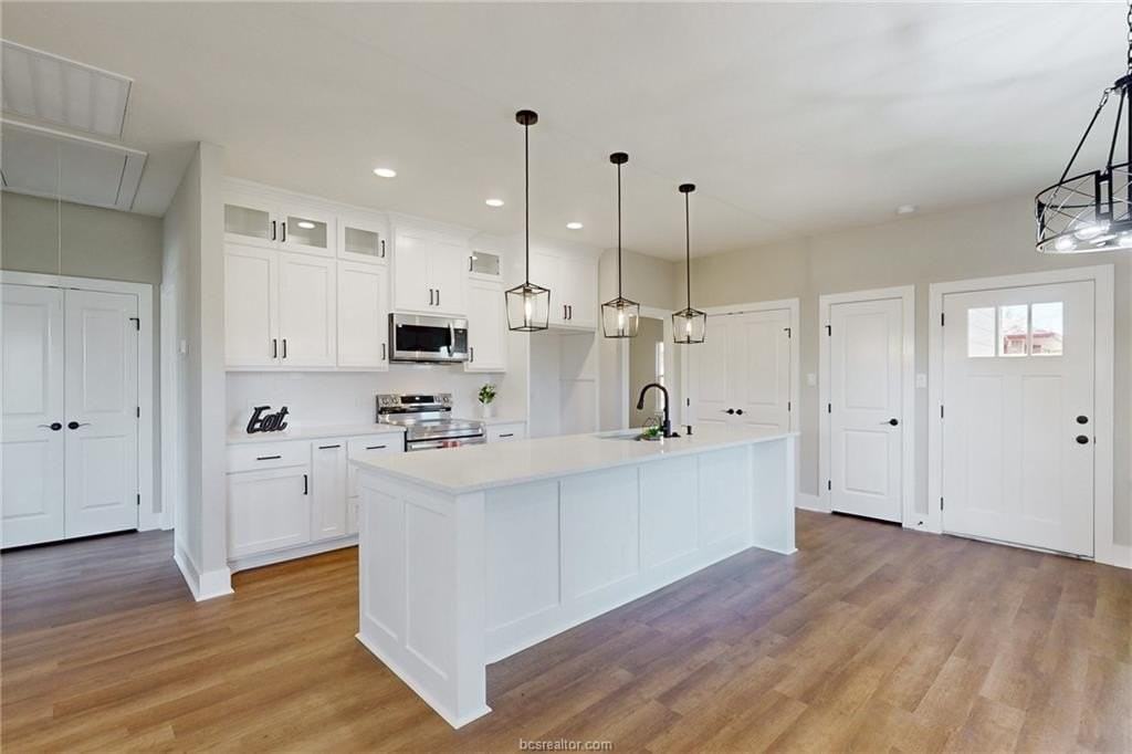 1313 Rollins Ave - Photo 7 of 22