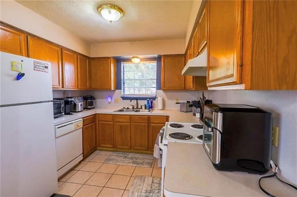 1802 Treehouse Trl Apt A - Photo 6 of 13