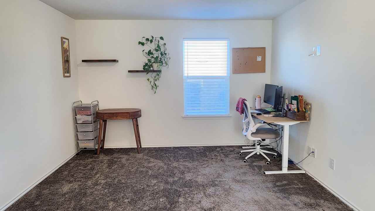 402 Parrot Tulip Vw #1 - Photo 7 of 10