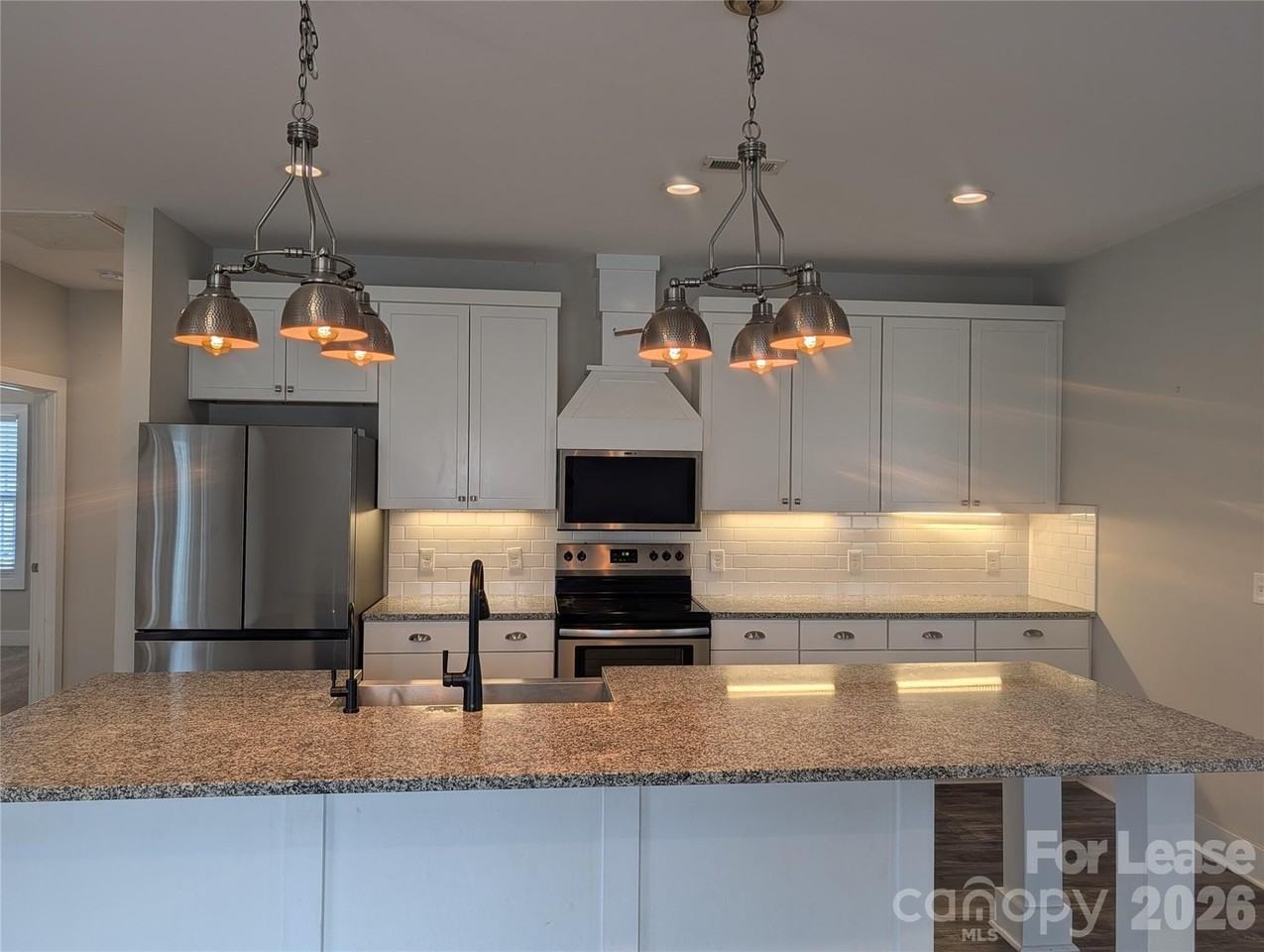 113 Mainview Dr - Photo 6 of 18