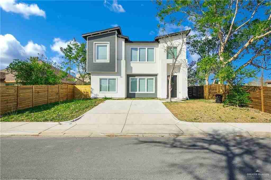 1700 Toronto Ave - Photo 2 of 18