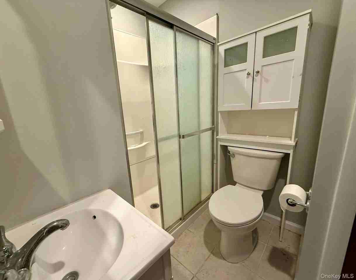 93 Windermere Ave Unit B - Photo 6 of 9