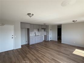 400 N Hobart Blvd #304 - Photo 1 of 1