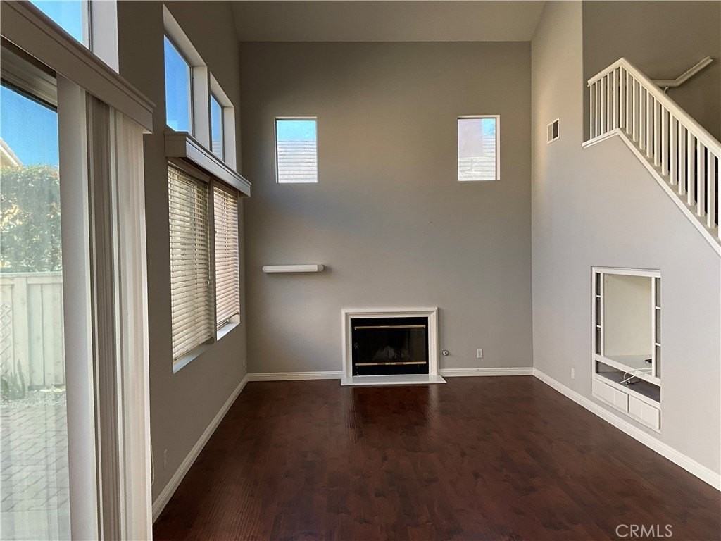 18 La Ronda - Photo 4 of 14