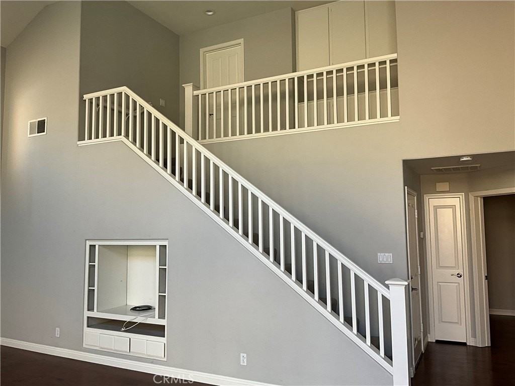 18 La Ronda - Photo 6 of 14