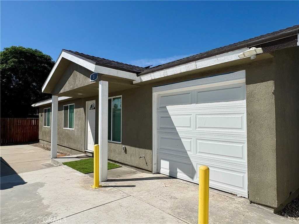 296 N Allen St #3 - Photo 3 of 50