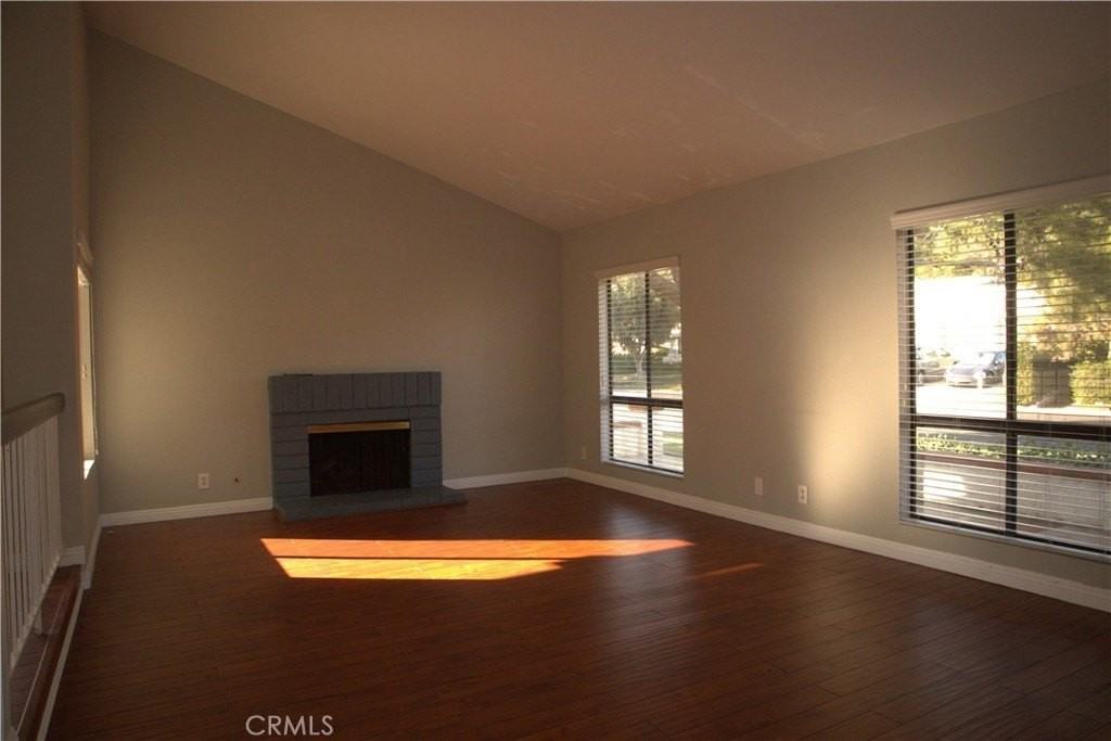 12684 Hinton Way - Photo 4 of 31