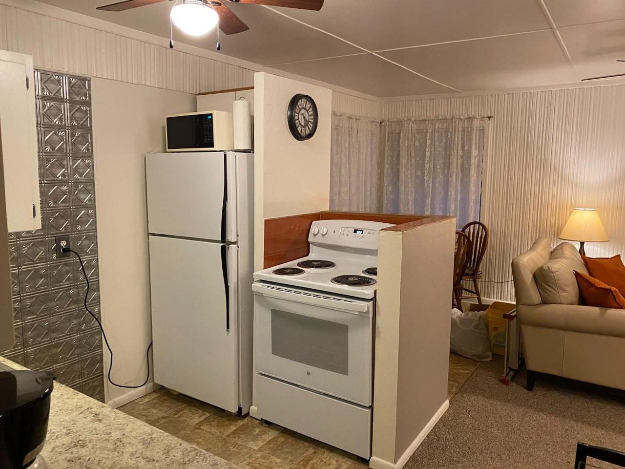 304 S Harrison St - Photo 7 of 11